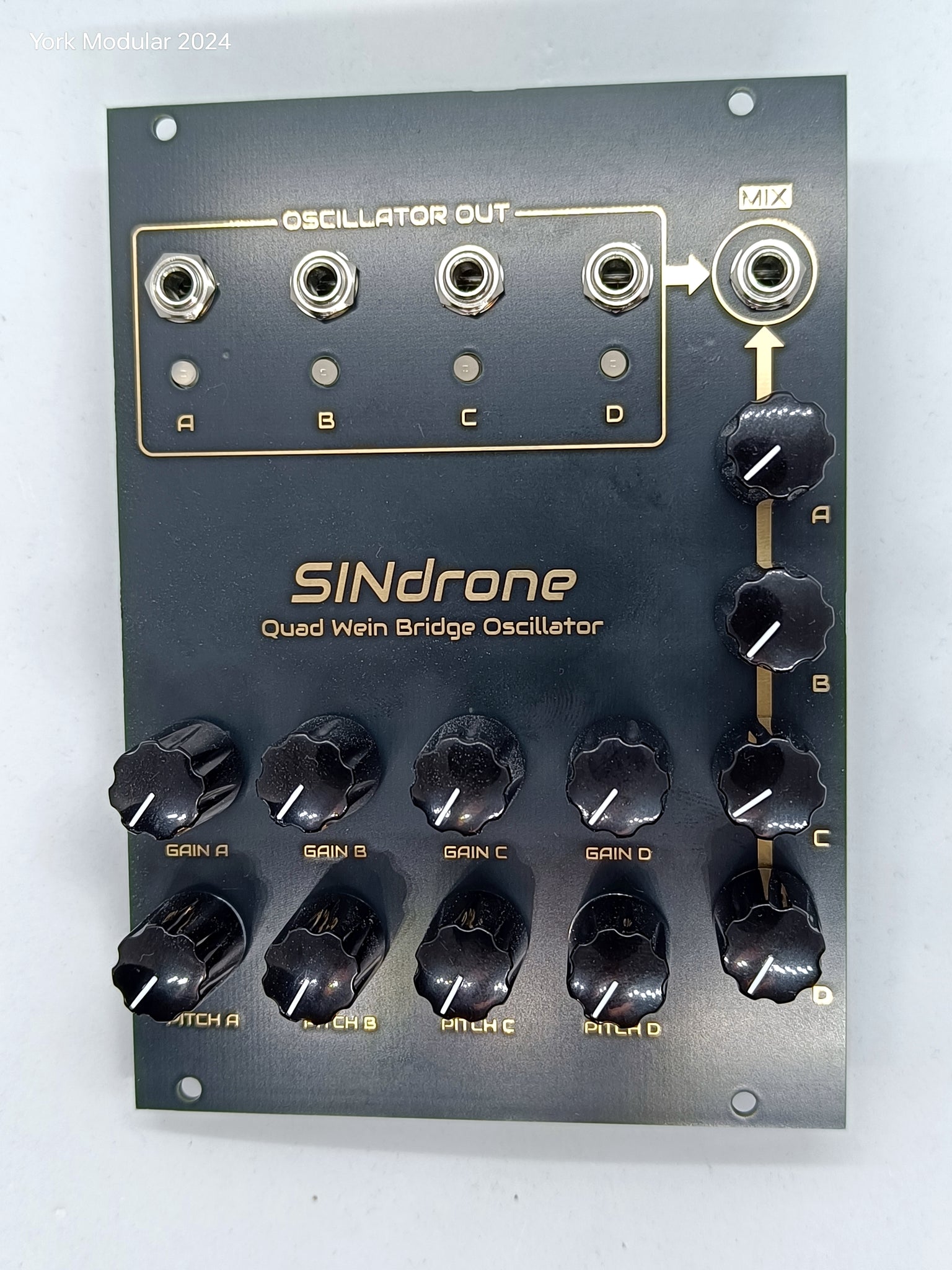 SINdrone - Quad Wien bridge oscillator (18HP - BLACK version)