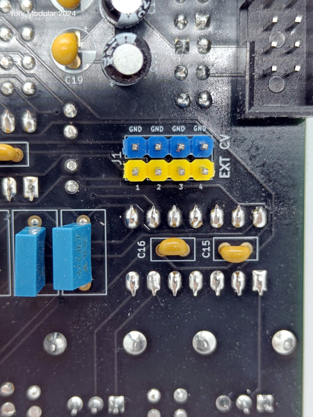 SINdrone - Quad Wien bridge oscillator (18HP - BLACK version)